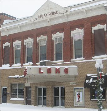 Clear_Lake_Theatre.jpg