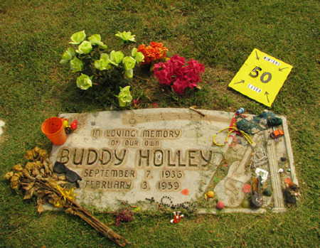 BUDDY's GRAVE 9-7-2009