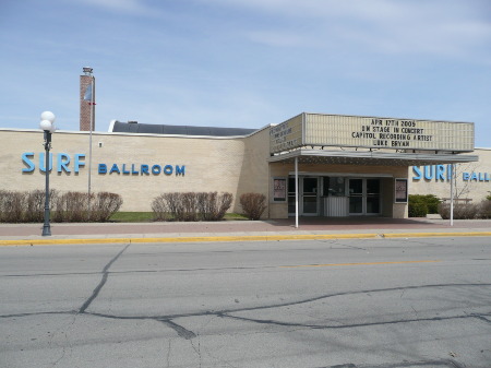 SURF BALLROOM CLEAR LAKE IA APRIL 2009