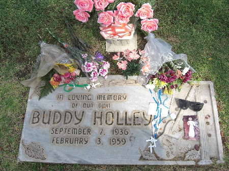 Buddy_Holley_Grave_2007.jpg