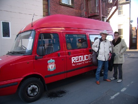 Liverpool_FC_tour_van_Tommy_Allsup_Johnny_Rogers.jpg