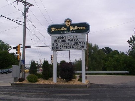 Riverside_Ballroom_Entrance_Eingang.jpg