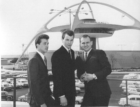 THE_CRICKETS_1962_LA_INT_AIRPORT.jpg